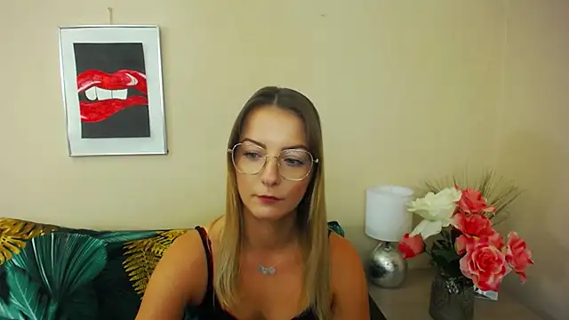 NatalieSexy online show from December 20, 12:27 pm