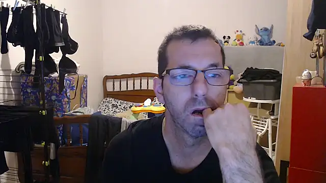 steph19x5 online show from December 18, 5:13 am