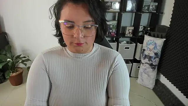Snapshot of aika-dreams chatting on January 4, 3:49 pm aika-dreams online show from January 4, 3:49 pm
