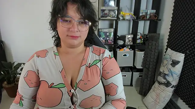 Snapshot of aika-dreams chatting on March 1, 3:16 pm aika-dreams online show from March 1, 3:16 pm