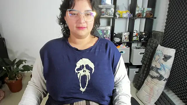 Snapshot of aika-dreams chatting on March 6, 12:41 pm aika-dreams online show from March 6, 12:41 pm