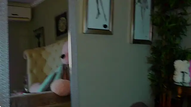 Snapshot of Squirt_Tanya chatting on January 11, 4:27 am Squirt Tanya online show from January 11, 4:27 am