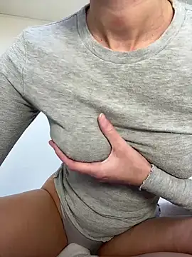 CutieEmy online show from February 3, 11:09 am