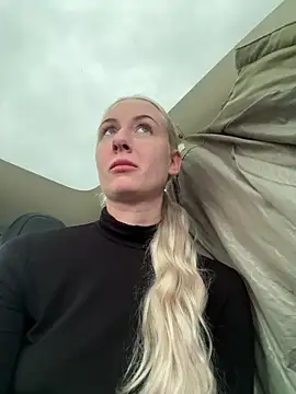 CutieEmy online show from February 22, 3:25 pm