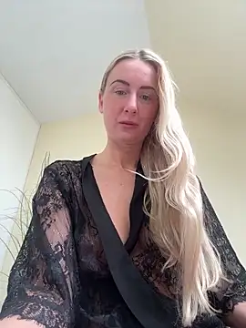 CutieEmy online show from April 16, 12:06 pm