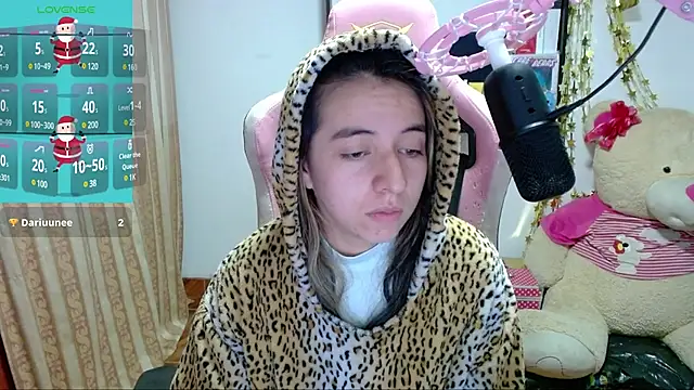 Snapshot of Maggie_Fox3 chatting on January 1, 1:26 am Maggie Fox3 online show from January 1, 1:26 am