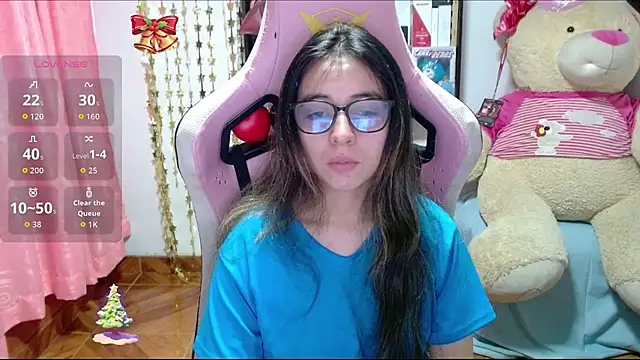 Snapshot of Maggie_Fox3 chatting on November 23, 3:28 am Maggie Fox3 online show from November 23, 3:28 am