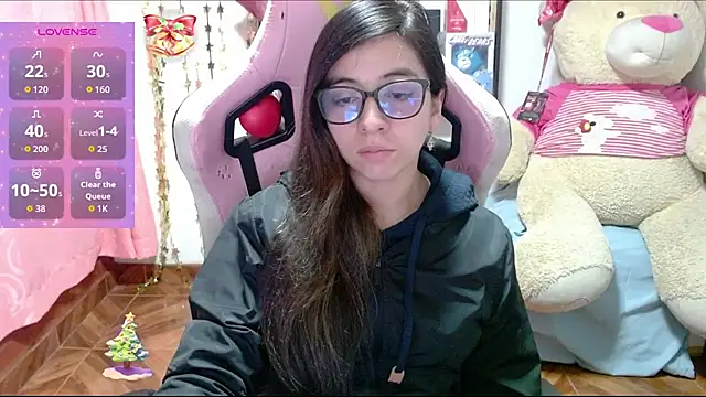 Maggie Fox3 online show from December 15, 12:59 am