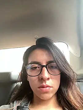 Maggie Fox3 online show from April 7, 8:53 pm