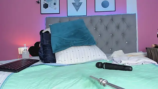 LEXA MURPHY online show from January 18, 4:48 am