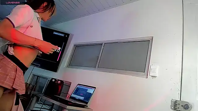 Snapshot of stormytt_ chatting on January 28, 10:56 pm stormytt online show from January 28, 10:56 pm