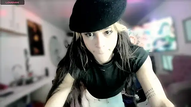 Snapshot of stormytt_ chatting on February 19, 9:28 am stormytt online show from February 19, 9:28 am