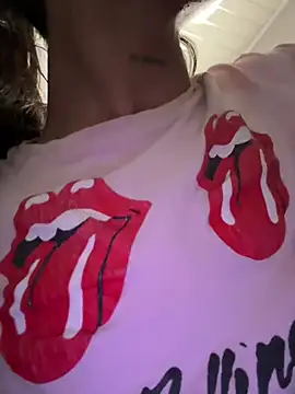 Snapshot of stormytt_ chatting on March 23, 7:42 am stormytt online show from March 23, 7:42 am