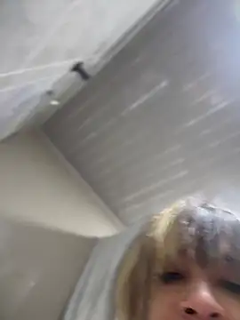 Snapshot of stormytt_ chatting on September 14, 1:32 pm stormytt online show from September 14, 1:32 pm