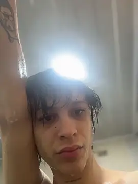 Snapshot of stormytt_ chatting on September 29, 12:21 pm stormytt online show from September 29, 12:21 pm