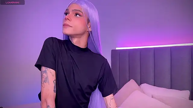 Varya Ferreira online show from December 17, 10:01 am