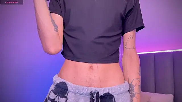 Varya Ferreira online show from December 17, 1:05 pm