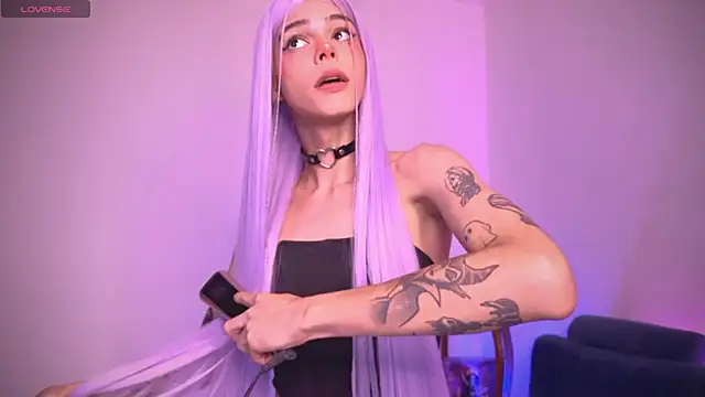 Varya Ferreira online show from March 1, 1:43 am