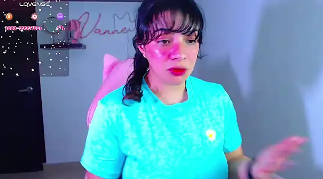 Snapshot of Vannessa__Shy chatting on February 25, 12:25 am Vannessa  Shy online show from February 25, 12:25 am