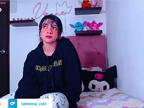 Snapshot of Vannessa__Shy chatting on October 30, 11:05 pm Vannessa Shy online show from October 30, 11:05 pm