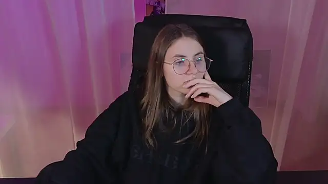  AnnaStark  online show from February 9, 6:16 pm