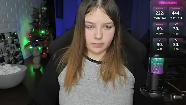 Snapshot of XNirvanaX chatting on January 10, 1:21 am XNirvanaX online show from January 10, 1:21 am