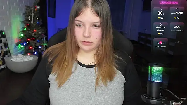 Snapshot of XNirvanaX chatting on February 1, 2:05 am XNirvanaX online show from February 1, 2:05 am