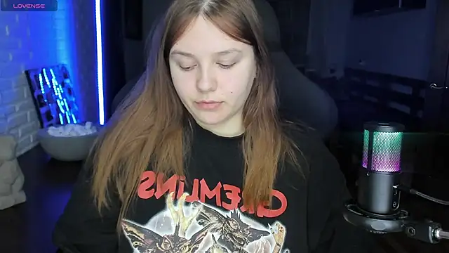 Snapshot of XNirvanaX chatting on March 23, 2:26 am XNirvanaX online show from March 23, 2:26 am