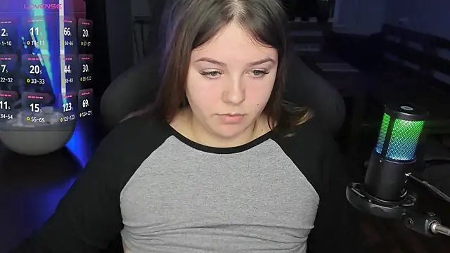 Snapshot of XNirvanaX chatting on September 29, 3:44 am XNirvanaX online show from September 29, 3:44 am