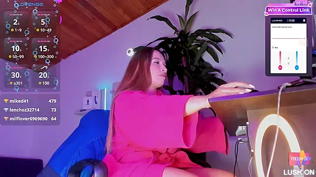 Snapshot of _asscutebig_ chatting on January 12, 9:19 am asscutebig online show from January 12, 9:19 am