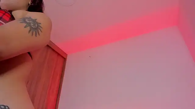 Snapshot of Cheerry1 chatting on March 22, 5:39 am Cheerry1 online show from March 22, 5:39 am