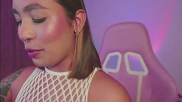 Snapshot of Cheerry1 chatting on September 12, 11:04 pm Cheerry1 online show from September 12, 11:04 pm