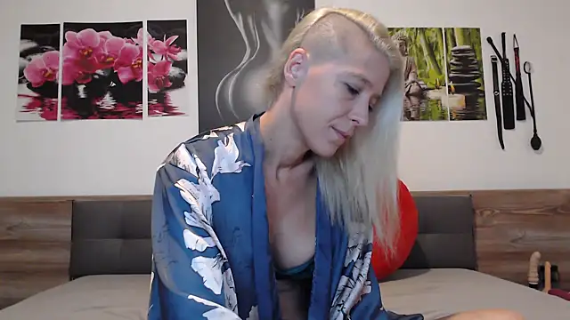 Naschkatze01 online show from September 25, 9:13 am