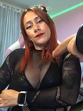 Luna Paris  online show from January 3, 1:27 am