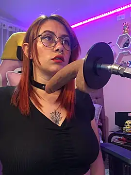 Luna Paris  online show from January 23, 10:11 pm