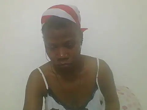 Sweetbaby004 online show from September 13, 7:13 pm