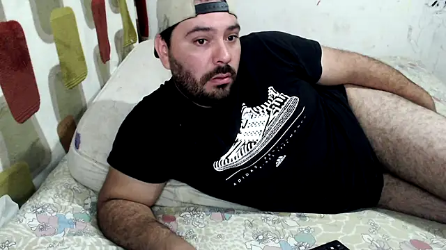 Snapshot of lucasprloco chatting on December 5, 4:55 pm lucasprloco online show from December 5, 4:55 pm