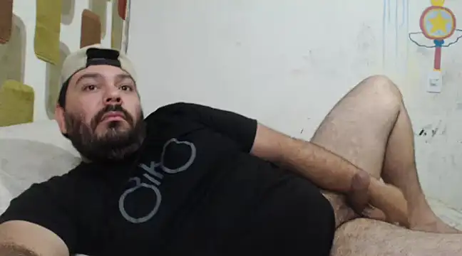 Snapshot of lucasprloco chatting on December 18, 2:53 am lucasprloco online show from December 18, 2:53 am