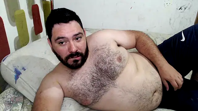 Snapshot of lucasprloco chatting on January 2, 2:57 pm lucasprloco online show from January 2, 2:57 pm