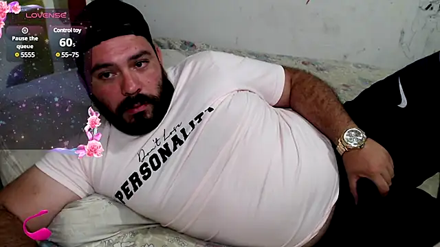 Snapshot of lucasprloco chatting on January 16, 1:48 am lucasprloco online show from January 16, 1:48 am