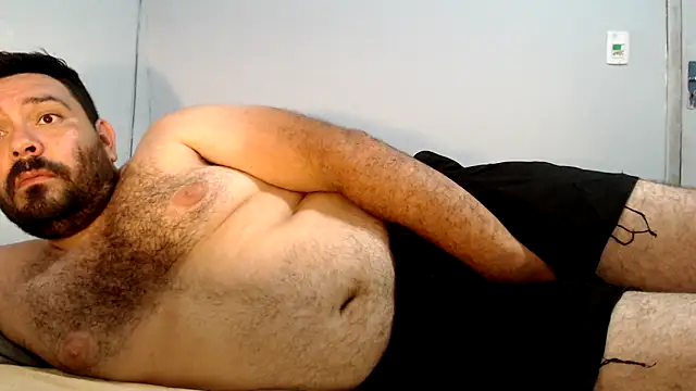 Snapshot of lucasprloco chatting on February 14, 5:36 pm lucasprloco online show from February 14, 5:36 pm