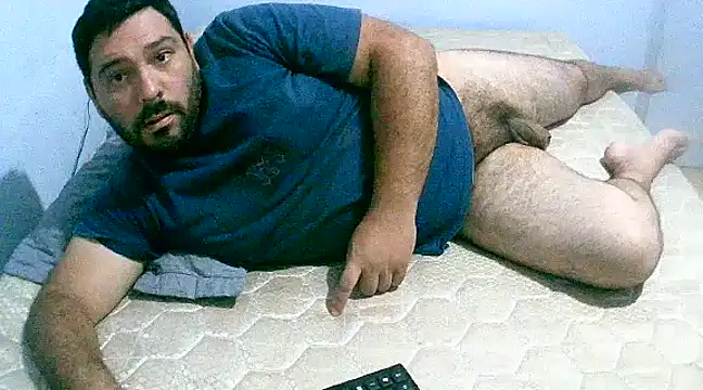 Snapshot of lucasprloco chatting on March 5, 6:23 pm lucasprloco online show from March 5, 6:23 pm