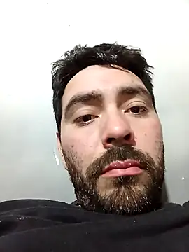 Snapshot of lucasprloco chatting on October 23, 10:08 pm lucasprloco online show from October 23, 10:08 pm