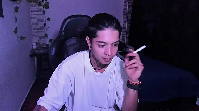 Snapshot of saad_man chatting on October 26, 2:06 am saad man online show from October 26, 2:06 am