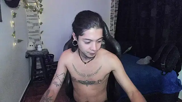 Snapshot of saad_man chatting on November 5, 11:49 pm saad man online show from November 5, 11:49 pm