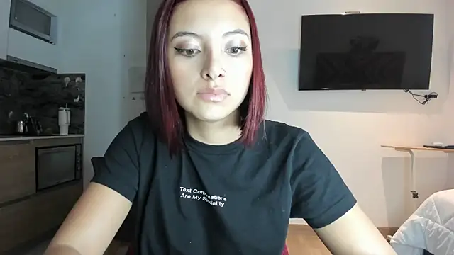 alexademie1 online show from January 8, 9:01 pm