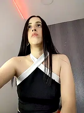 Snapshot of Amira_Milker chatting on February 1, 8:05 pm Amira Milker online show from February 1, 8:05 pm