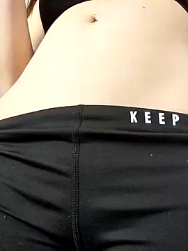 Snapshot of Amira_Milker chatting on November 13, 3:00 pm Amira Milker online show from November 13, 3:00 pm