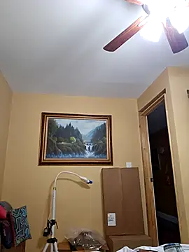 Snapshot of oliviaprettypussy chatting on October 20, 2:56 am oliviaprettypussy online show from October 20, 2:56 am