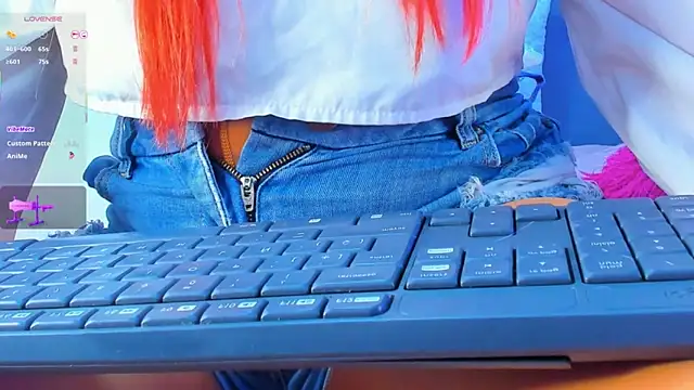 Pantyhose queen online show from March 17, 12:48 am